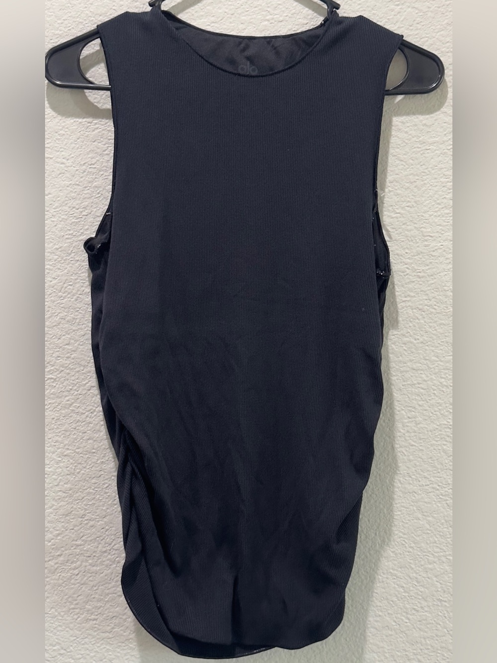 ALO En Pointe Yoga Black Ribbed Tank